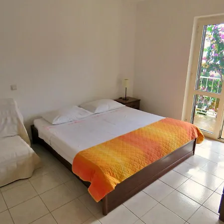 Karolina Apartamento Dugi Rat